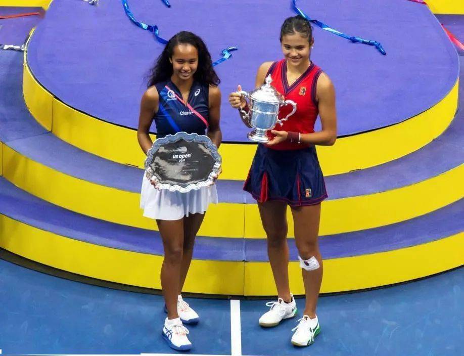 隙完成推射 隙完成推射