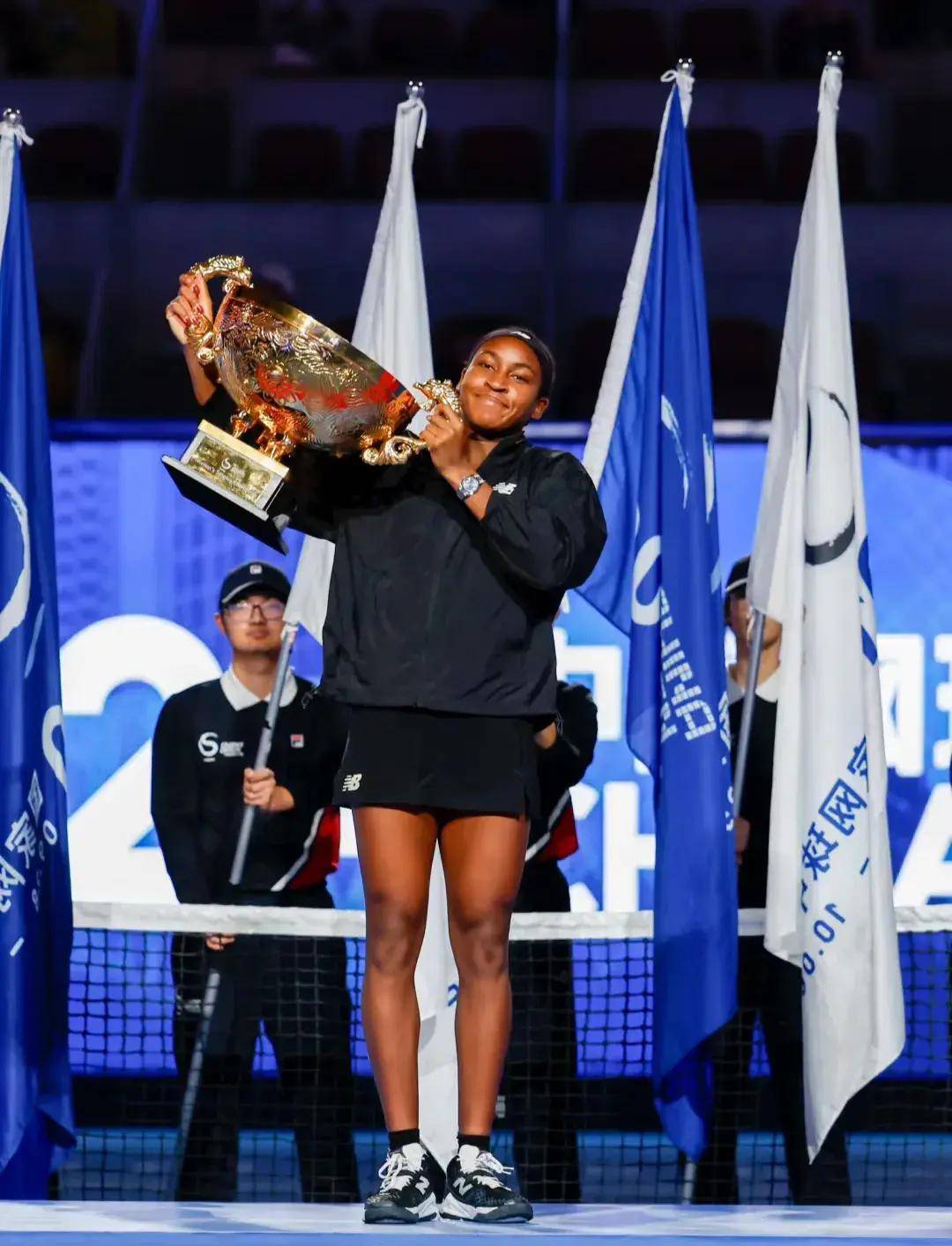 新绑在一起 新绑在一起